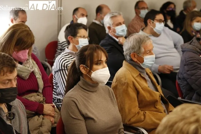 Homenaje a los profesores jubilados de la Facultad de Ciencias Químicas, Vicente Rives Arnau y Eladio Martín Mateos. Foto de David Sañudo