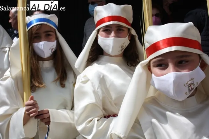 La fe desborda Alba de Tormes: 27.000 personas ya han venerado a Santa Teresa | Imagen 1