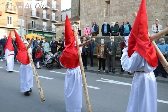 En Bañobárez cogen fuerzas con unas alubias con almejas para afrontar un intenso fin de semana | Imagen 1
