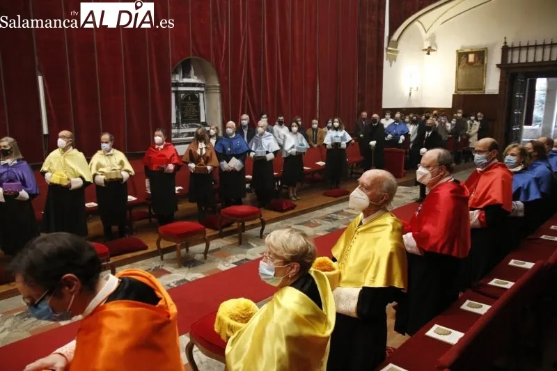 La USAL celebra misa de la Cena del Señor en latín | Fotos: David Sañudo