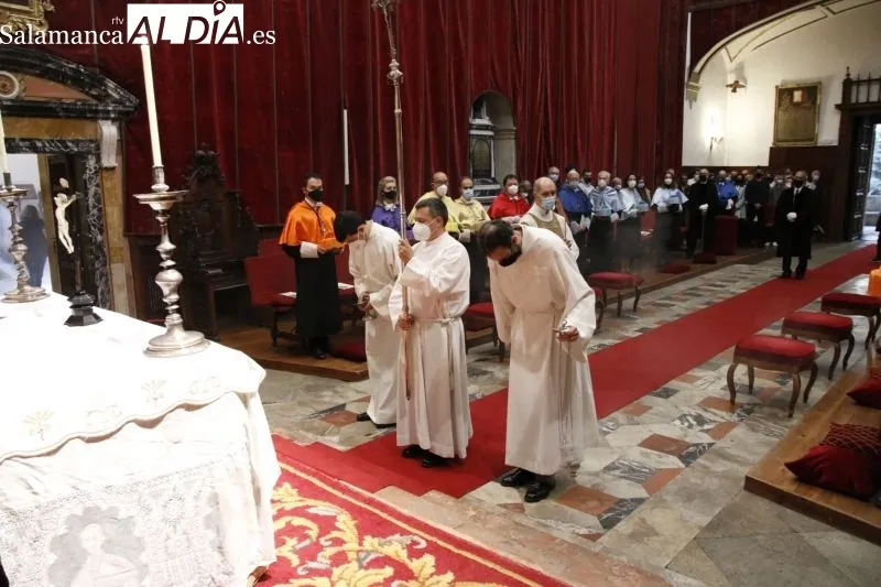 La USAL celebra misa de la Cena del Señor en latín | Fotos: David Sañudo