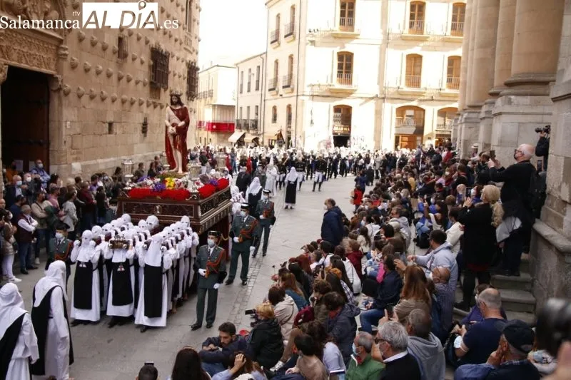Procesión de la Hermandad de Jesús del Vía Crucis en Salamanca - Fotos: David Sañudo