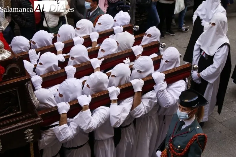 Procesión de la Hermandad de Jesús del Vía Crucis en Salamanca - Fotos: David Sañudo