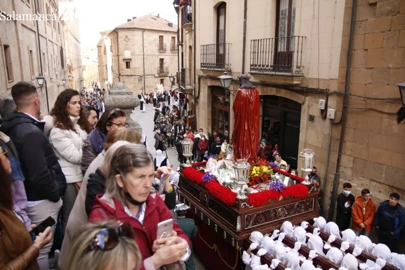Procesión de la Hermandad de Jesús del Vía Crucis en Salamanca - Fotos: David Sañudo