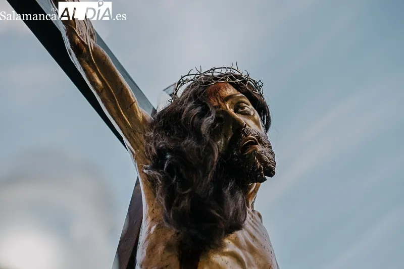 Procesión del Santo Entierro en Alba de Tormes. FOTOS: Rubén Vicente