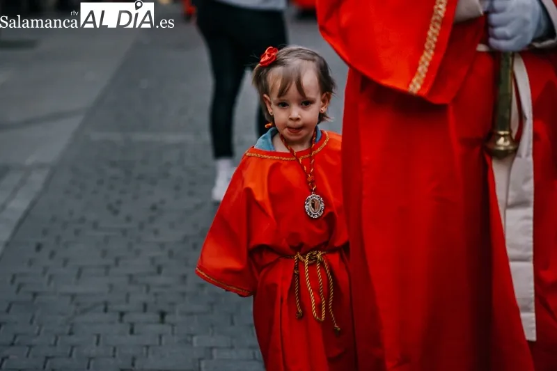 Procesión del Santo Entierro en Alba de Tormes. FOTOS: Rubén Vicente