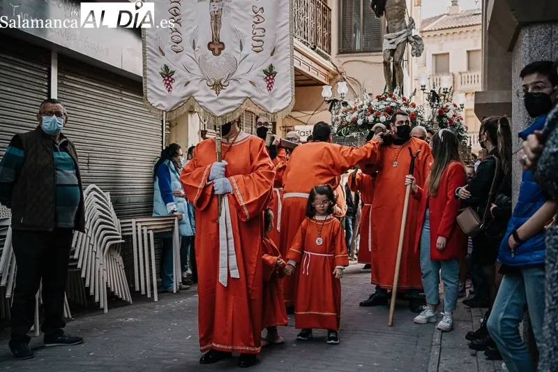 Procesión del Santo Entierro en Alba de Tormes. FOTOS: Rubén Vicente