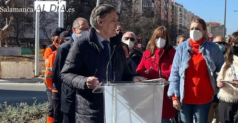 Escultura de la nueva Glorieta del Voluntariado