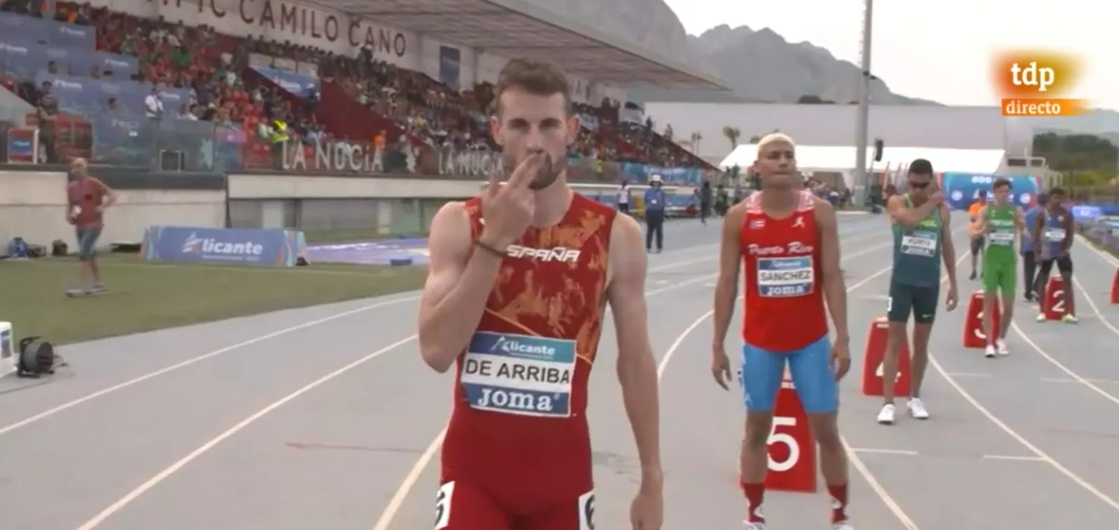 Foto 4 - &Aacute;lvaro de Arriba se cuelga el Oro en el Iberoamericano dando una exhibici&oacute;n