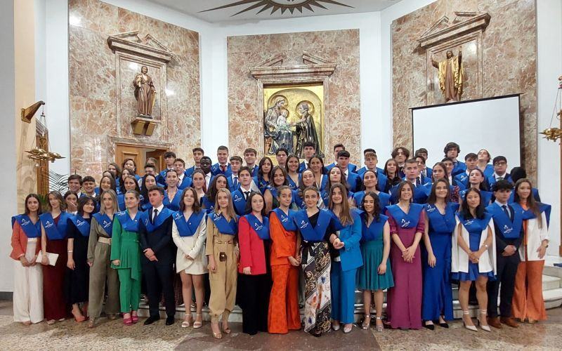Foto 1 - Graduación de los alumnos de Bachillerato del Colegio Marista Champagnat