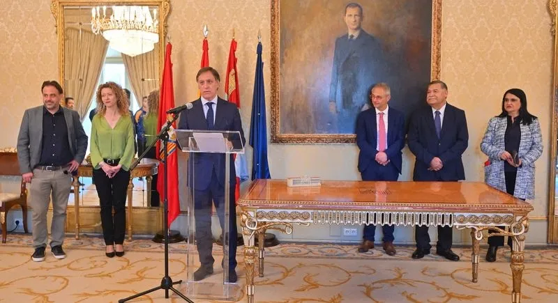 Recepción en el Ayuntamiento de Salamanca de la delegación de la Universidad de Nuevo León