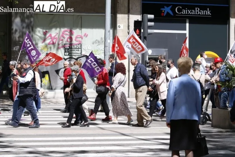 Foto 10 - Los sindicatos marchan en Salamanca reclamando mejores salarios