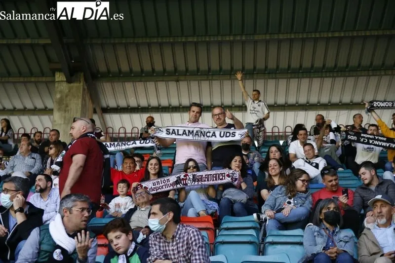 Galería de público durante el Salamanca UDS - Cristo Atlético / Fotos: David Sañudo