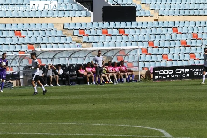 Foto 16 - El Salamanca UDS se deja el alma con el Cristo y sigue vivo en la pelea por la salvaci&oacute;n (0-0)
