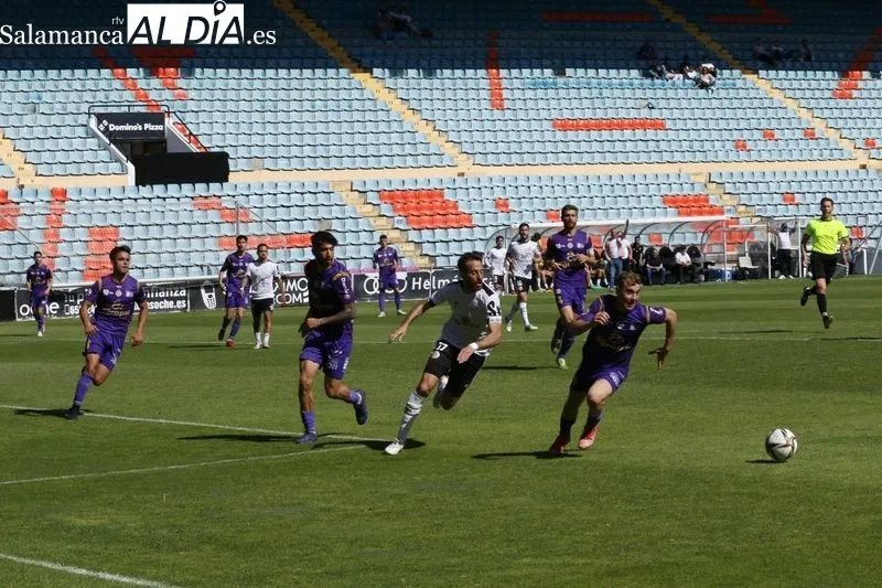 Foto 12 - El Salamanca UDS se deja el alma con el Cristo y sigue vivo en la pelea por la salvaci&oacute;n (0-0)