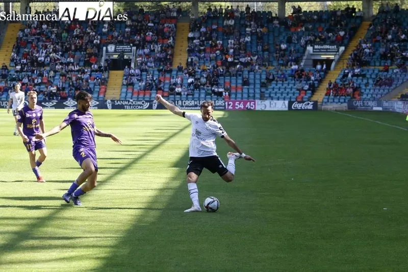 Foto 11 - El Salamanca UDS se deja el alma con el Cristo y sigue vivo en la pelea por la salvaci&oacute;n (0-0)