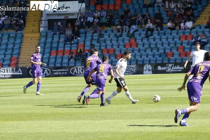 Foto 4 - El Salamanca UDS se deja el alma con el Cristo y sigue vivo en la pelea por la salvaci&oacute;n (0-0)