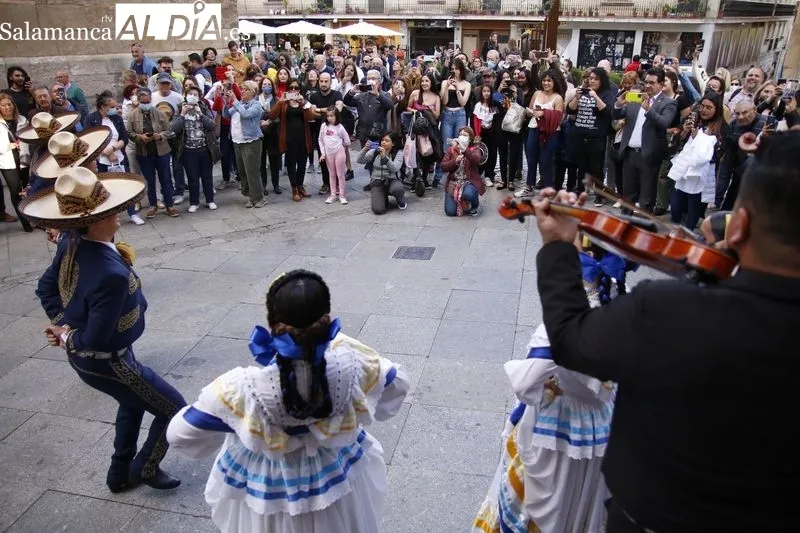 La Plaza Mayor se llena de música con el Festival Cultural Universitario Nuevo León-Salamanca 