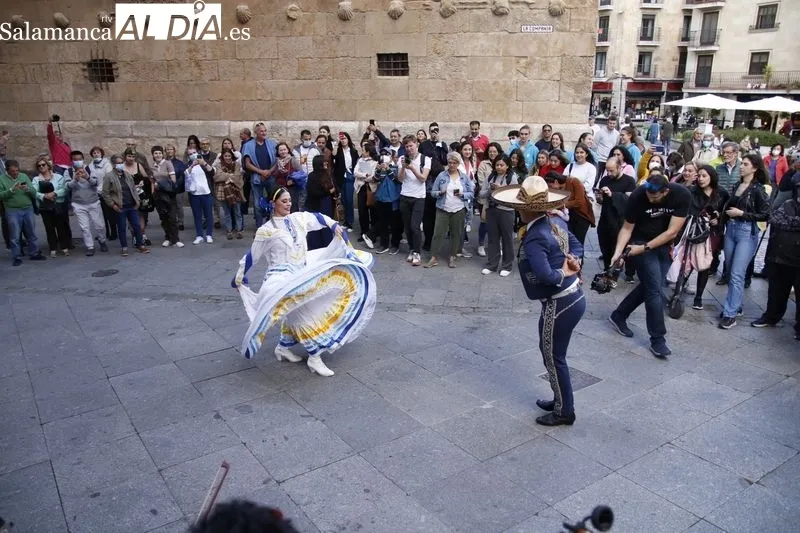 La Plaza Mayor se llena de música con el Festival Cultural Universitario Nuevo León-Salamanca 