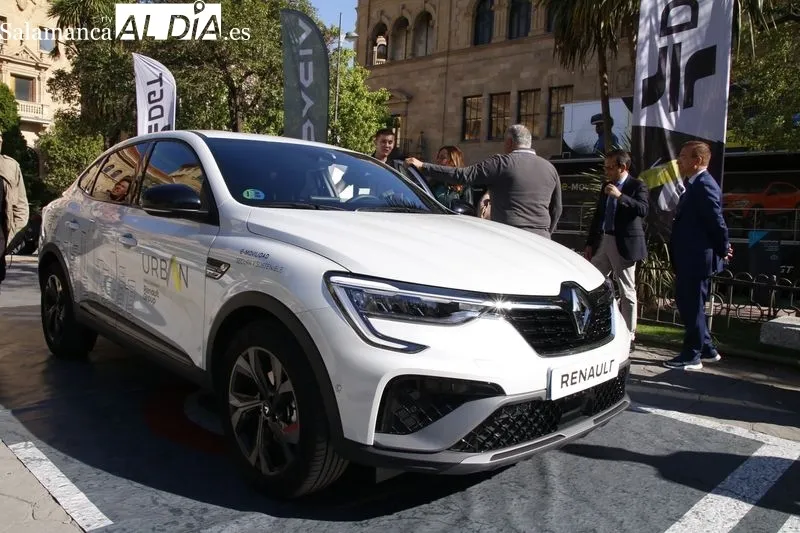 El programa URBAN 'e-Movilidad Segura y Sostenible', en el que se puede participar estos días en la Plaza de los Bandos