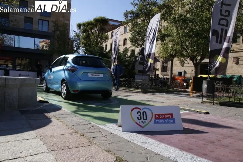 El programa URBAN 'e-Movilidad Segura y Sostenible', en el que se puede participar estos días en la Plaza de los Bandos