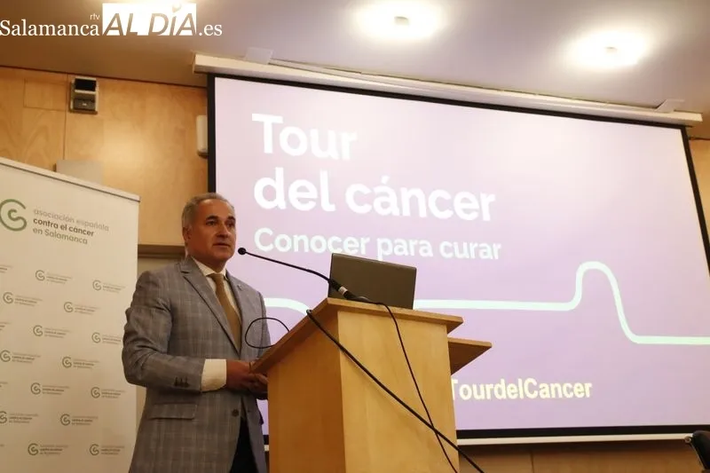 Conferencia del 'Tour del Cáncer', este jueves en Salamanca. Fotos: David Sañudo