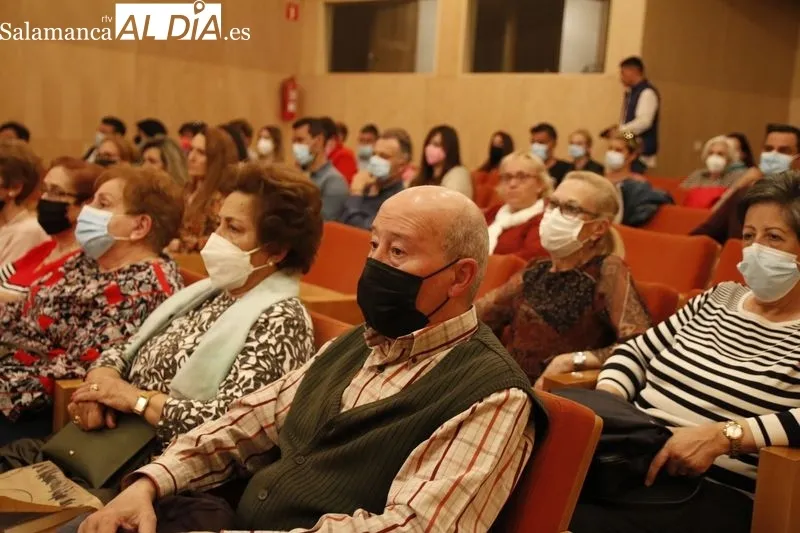 Conferencia del 'Tour del Cáncer', este jueves en Salamanca. Fotos: David Sañudo