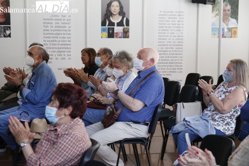 Presentación en la Feria del Libro de 'Salamanca. Patrimonio Inmaterial', de Juan Francisco Blanco. Foto de David Sañudo