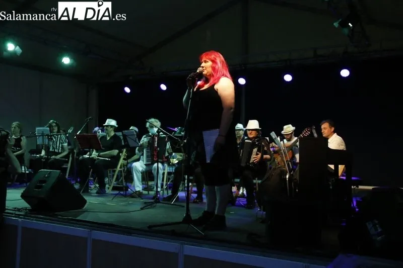 Concierto de la Escuela de Música y Danza de Salamanca en la Plaza Mayor