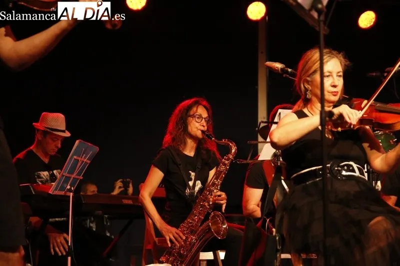 Concierto de la Escuela de Música y Danza de Salamanca en la Plaza Mayor
