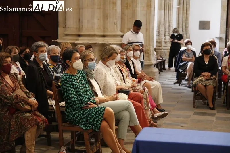 Reconocimiento a los profesionales de Enfermería jubilados en los últimos tres años
