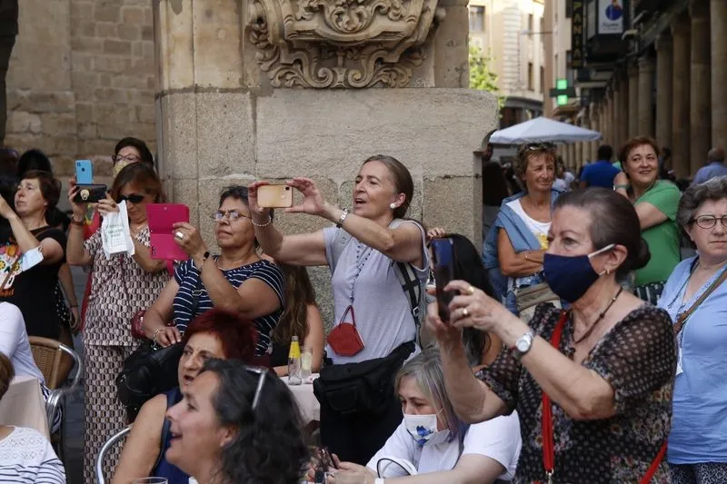 Pasacalles de la Tuna de Medicina de Salamanca que celebra su XXX aniversario 