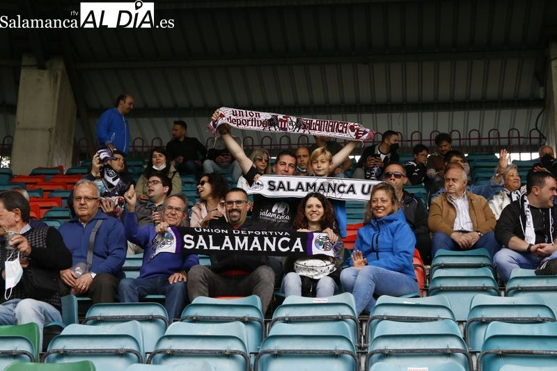 Galería de imágenes del público en el partido Salamanca UDS - Compostela / Fotos: David Sañudo