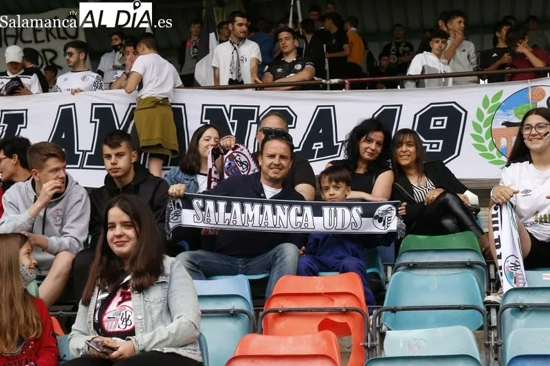 Galería de imágenes del público en el partido Salamanca UDS - Compostela / Fotos: David Sañudo