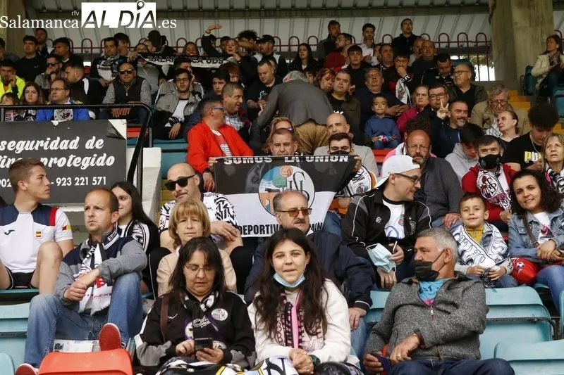 Galería de imágenes del público en el partido Salamanca UDS - Compostela / Fotos: David Sañudo