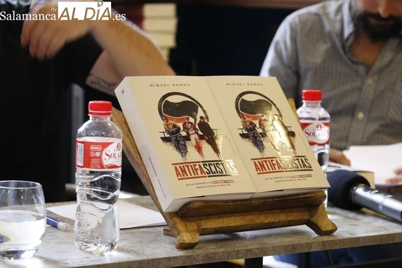 Presentación de libro 'Antifascistas', de Miquel Ramos, en la Librería Letras Corsarias