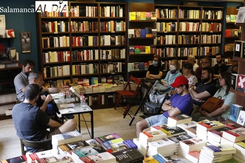 Presentación de libro 'Antifascistas', de Miquel Ramos, en la Librería Letras Corsarias