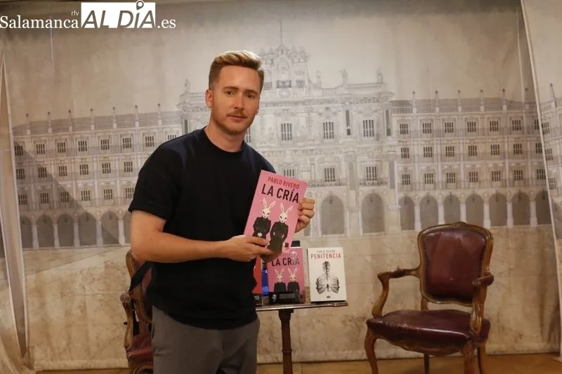 Pablo Rivero, con su última novela este jueves en Salamanca