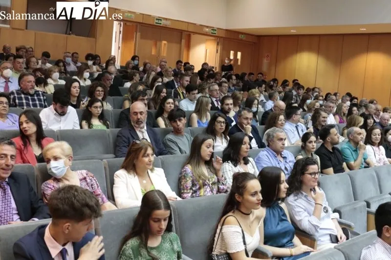 Graduación de alumnos del doble grado de Ciencia Política y Administración Pública de la USAL - David Sañudo