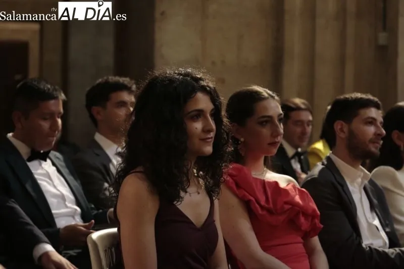 Acto de graduación de los alumnos de Periodismo y Comunicación Audiovisual de la UPSA - David Sañudo
