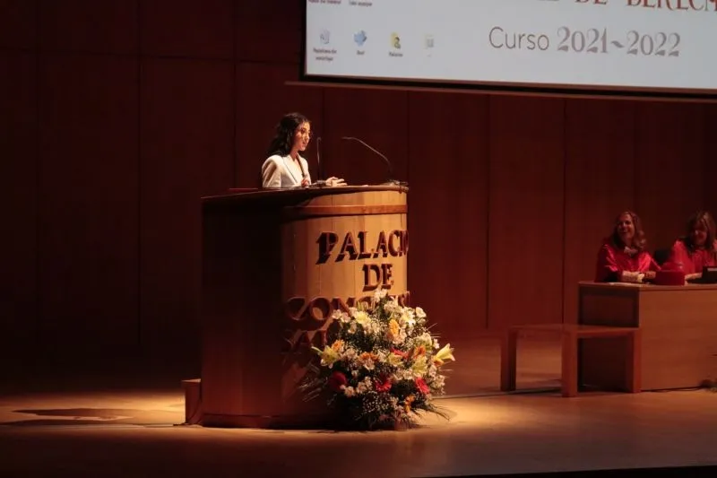 Foto 2 - La USAL felicita a sus nuevos graduados en Criminolog&iacute;a y Criminolog&iacute;a y Derecho