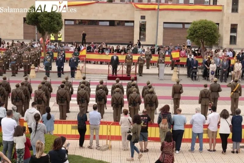 Jura de bandera civil en Villares de la Reina - David Sañudo