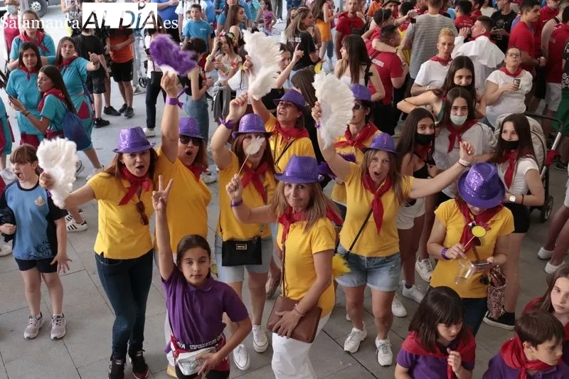 El pasacalles de las peñas y el pregón, protagonistas este viernes en las fiestas de Villamayor