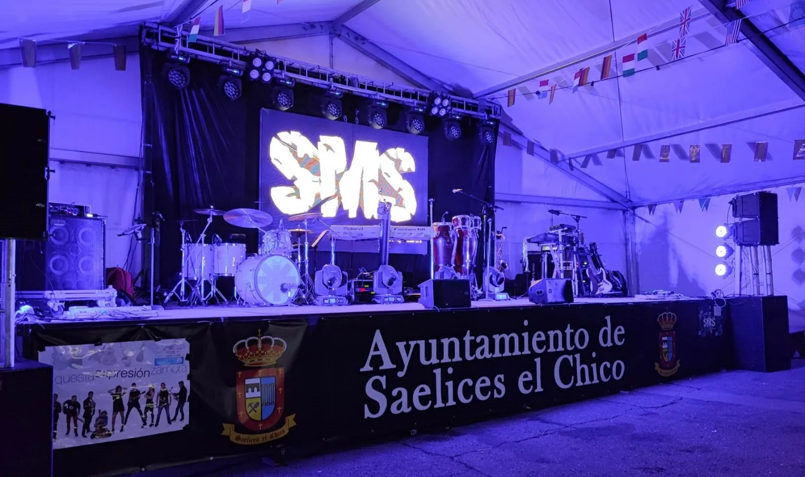 Foto 4 - Espectacular velada en Saelices el Chico de la mano de la Orquesta SMS