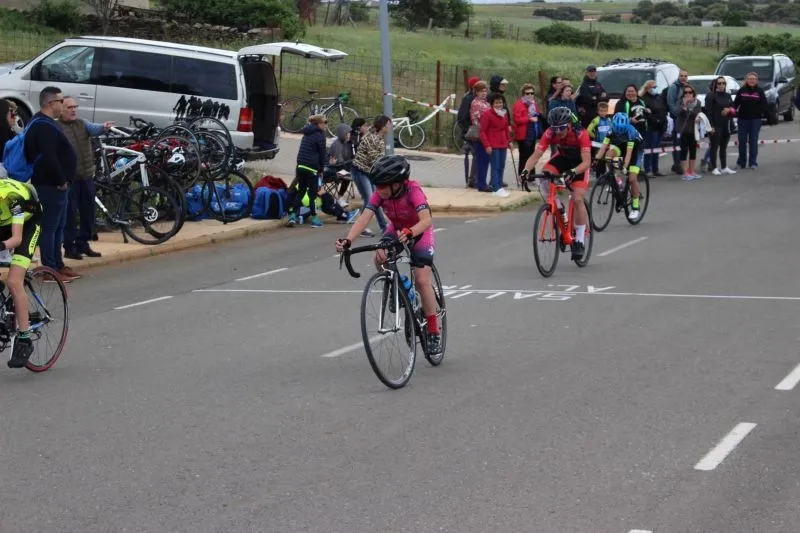 Foto 10 - Guijuelo acoge un nuevo y entretenido Trofeo de Escuelas de Ciclismo