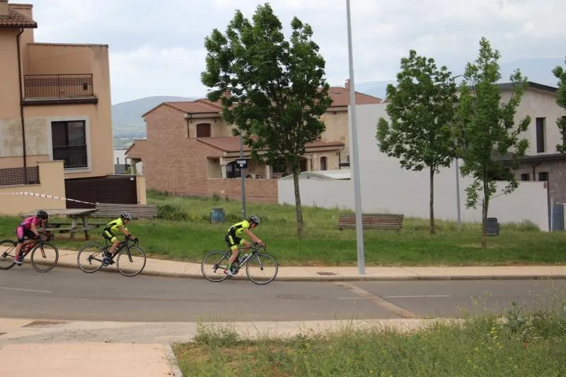 Foto 8 - Guijuelo acoge un nuevo y entretenido Trofeo de Escuelas de Ciclismo