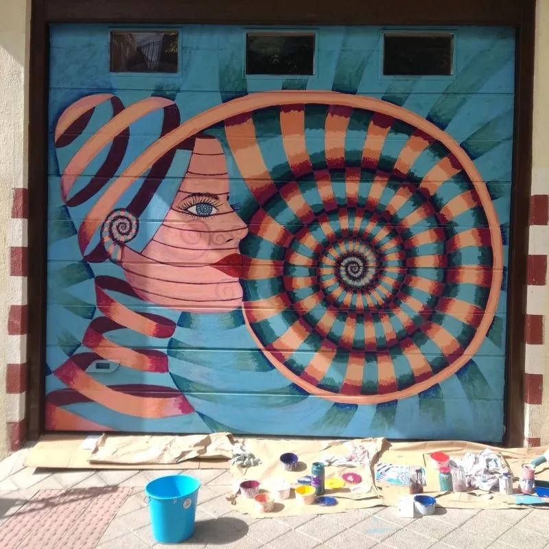 Foto 3 - La salmantina Catalina Medarde, primer premio del XI Concurso de Pintura Galer&iacute;a Urbana de ZOES
