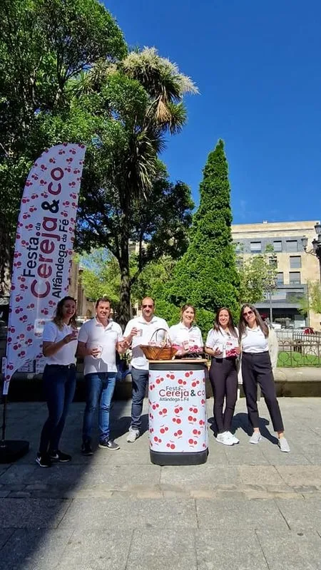 Foto 6 - La cereza de Alf&acirc;ndega da F&eacute; se promociona en Salamanca