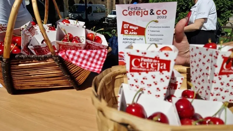 Foto 3 - La cereza de Alf&acirc;ndega da F&eacute; se promociona en Salamanca