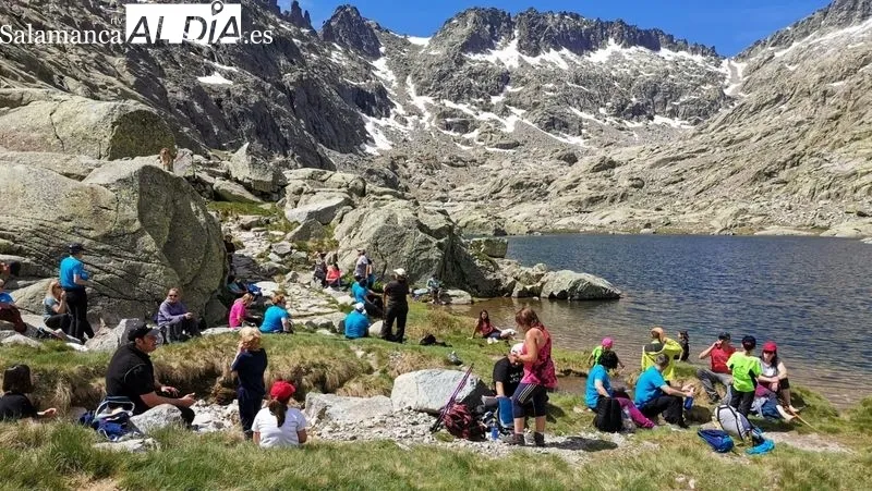Los senderistas llegaron hasta el paraje del Circo de Gredos desde la Laguna Grande